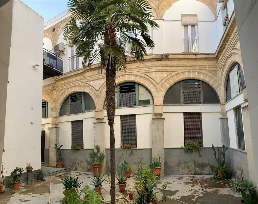 La Casa De Los Arcos - Casco Historico - Parking Opcional Jerez de la Frontera Bagian luar foto